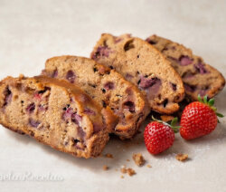 Budín integral de Frutilla. Ornela Recetas