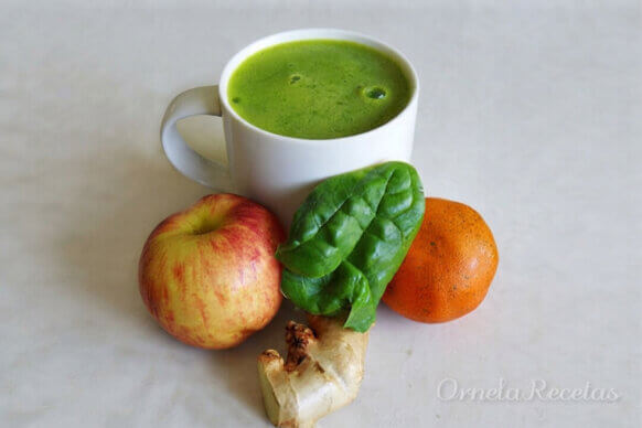 Jugo de Espinaca y Mandarina. Ornela Recetas.