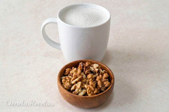 Leche de Nueces. Ornela Recetas.