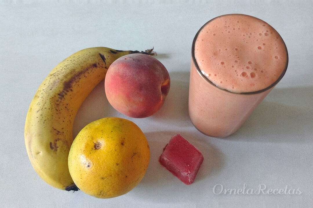 Refrescante jugo frutal
