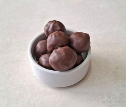 Bocaditos de pasas de uva y chocolate. Ornela Recetas