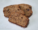 Budín integral de banana, nueces y chocolate